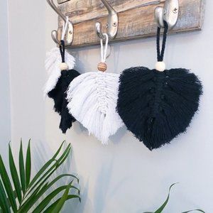 Handmade WHITE Macrame Decorative Leaf 🌵